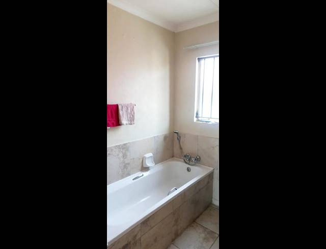2 BEDROOM HOUSE FOR SALE IN FREEDOM PARK B